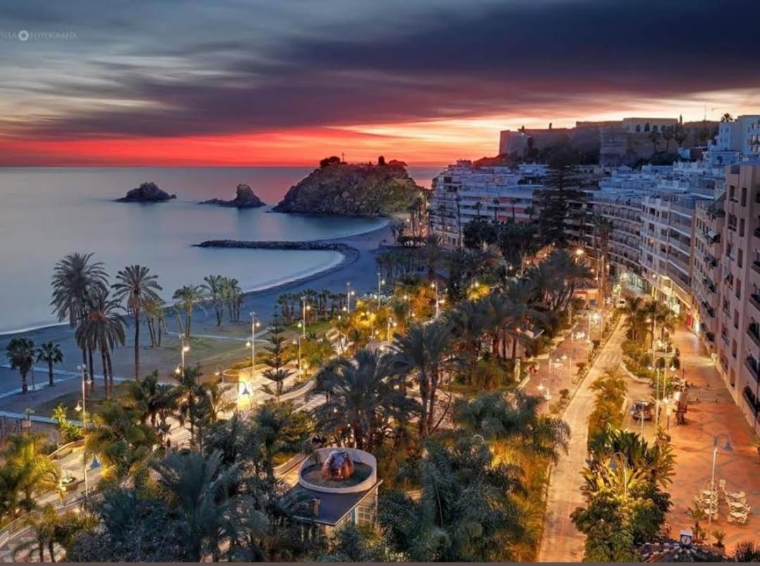 Apartamento Con Encanto Y Preciosas Vistas Junto A La Playa Almunecar Ngoại thất bức ảnh